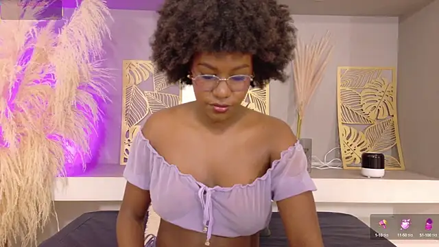 RachelStonne online show from September 24, 2025, 1:17 pm