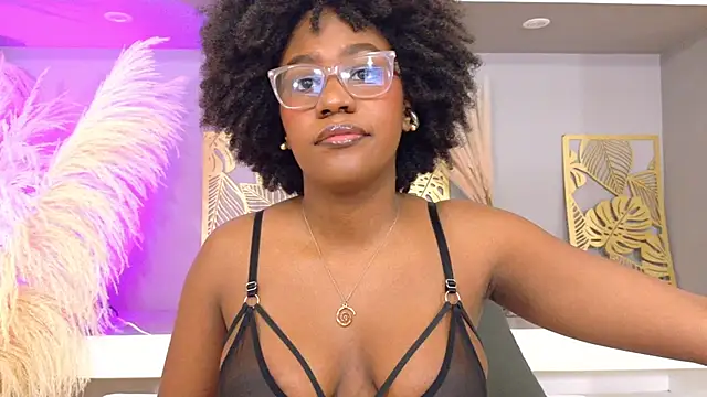 RachelStonne online show from November 4, 2025, 1:26 pm