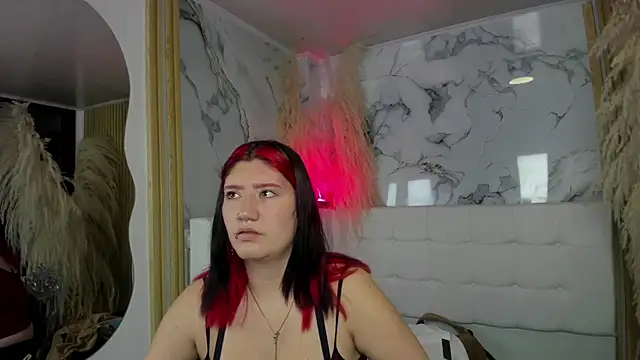 Cerecitaa02  online show from September 9, 2025, 11:41 am