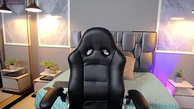 AmmberJones online show from March 23, 2025, 4:05 am