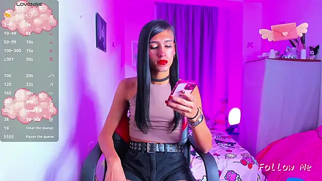 SkylerBennet online show from October 21, 2025, 4:23 am