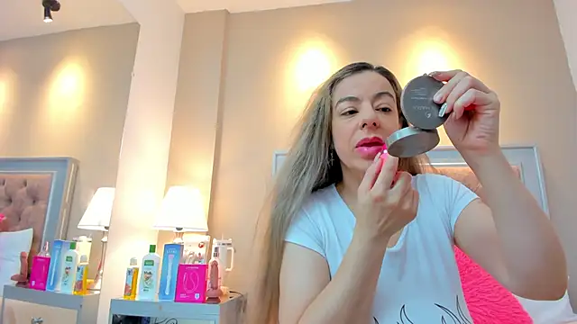 Snapshot of AlexaStorrm chatting on November 18, 2025, 4:27 am AlexaStorrm online show from November 18, 2025, 4:27 am