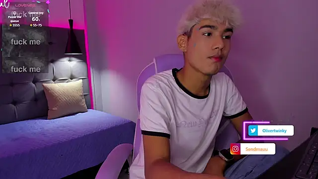 Snapshot of OliverTwinky chatting on September 16, 2025, 3:51 am OliverTwinky online show from September 16, 2025, 3:51 am