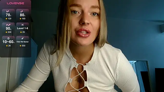 Snapshot of Eva___forever chatting on September 17, 2025, 4:25 am Eva forever online show from September 17, 2025, 4:25 am