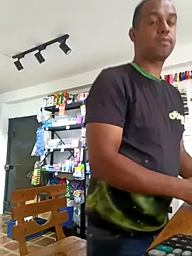 elnegro707070 online show from October 9, 2025, 11:33 am