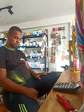 elnegro707070 online show from October 1, 2025, 11:14 am