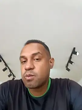 elnegro707070 online show from November 9, 2025, 3:27 pm