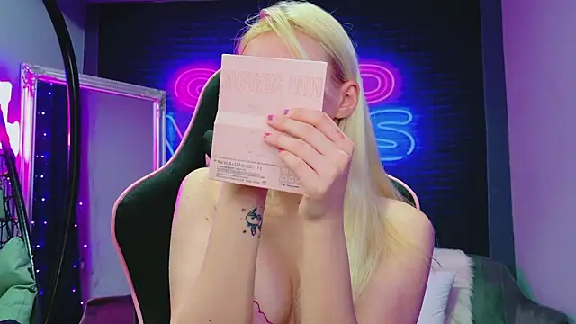 AlessiaCroft online show from February 28, 2026, 2:44 am