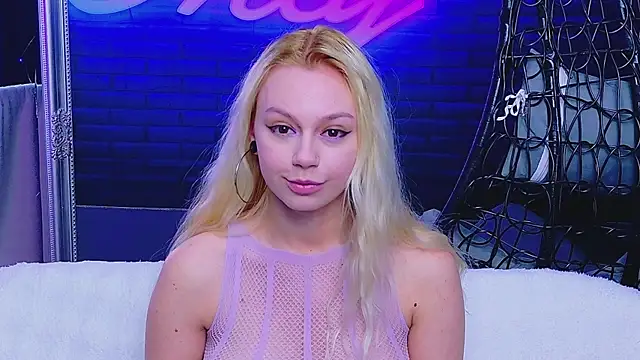 Snapshot of AlessiaCroft chatting on April 24, 2026, 4:03 am AlessiaCroft online show from April 24, 2026, 4:03 am