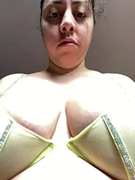 w3tkittty online show from June 26, 2026, 10:15 pm