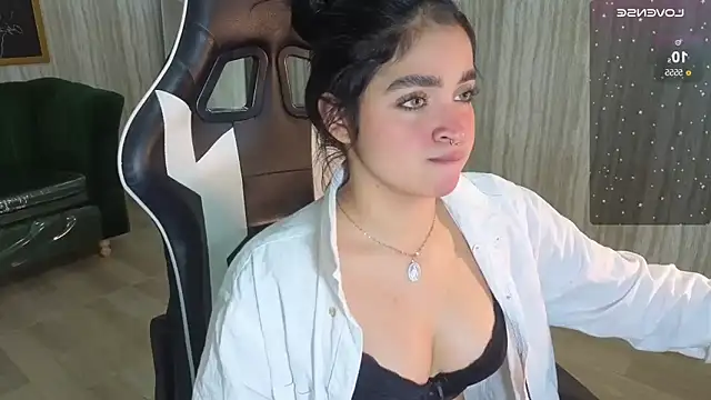 clementine t online show from September 25, 2025, 2:50 am