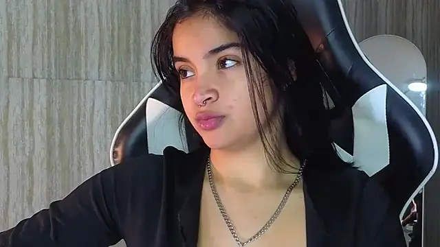 clementine t online show from November 20, 2025, 12:50 pm