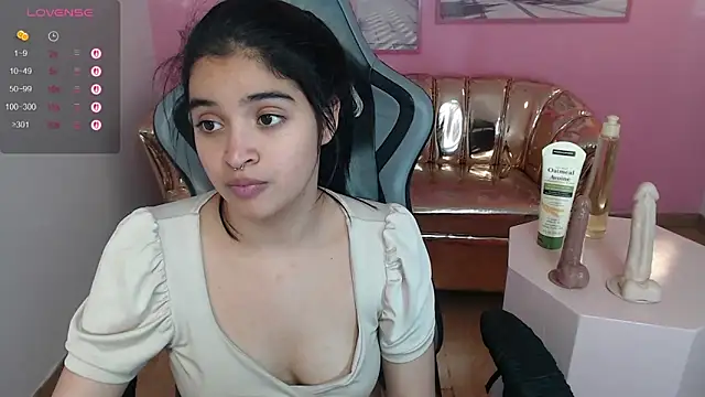 clementine t online show from November 30, 2025, 12:55 am