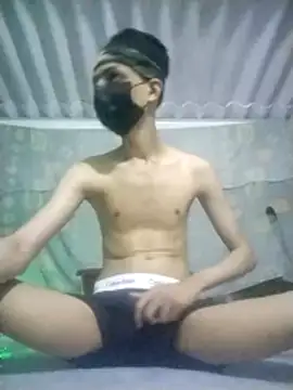 HannanKhan25 online show from February 21, 2026, 8:11 pm