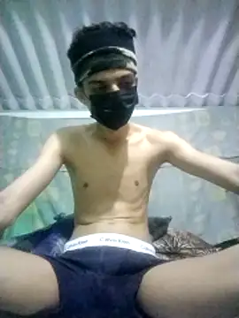 HannanKhan25 online show from February 27, 2026, 7:24 pm