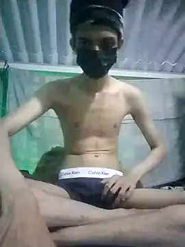 HannanKhan25 online show from October 16, 2025, 7:33 pm