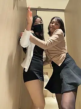 AiBanana online show from December 18, 2025, 1:15 pm