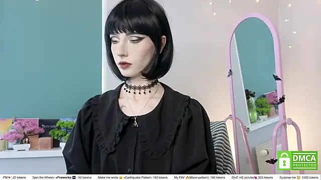 sweetuniporn online show from June 3, 2026, 9:43 am