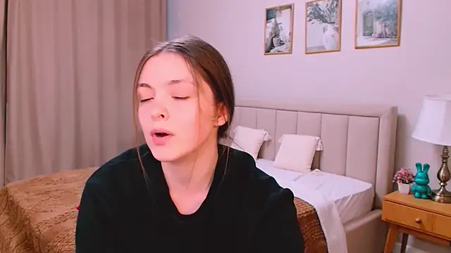 marshmallowee online show from February 25, 2026, 3:34 pm