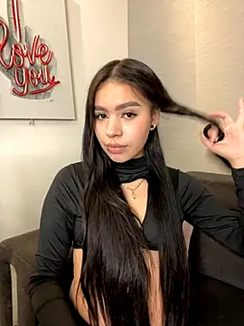 Cristina pinkk online show from November 20, 2025, 3:07 am