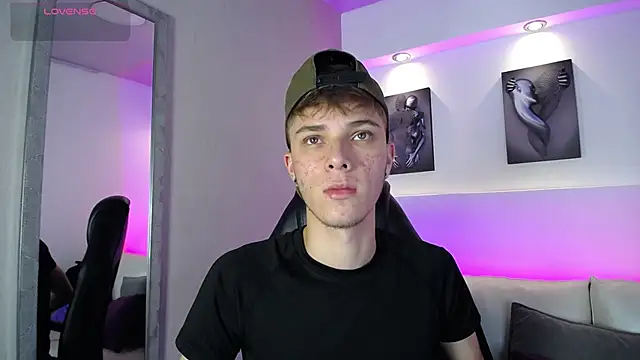 Robbin Blaze online show from December 3, 2025, 5:08 am