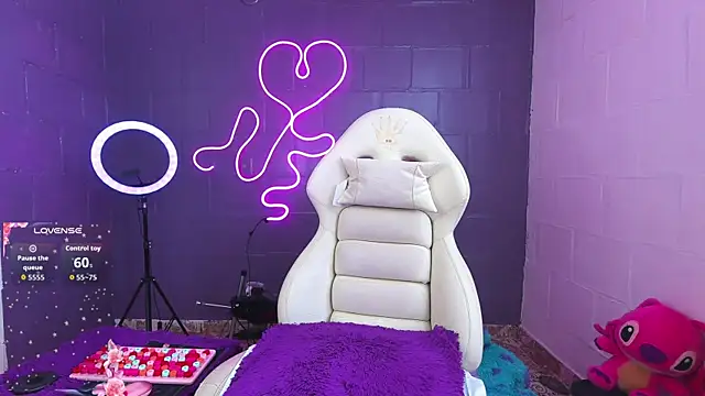 Snapshot of Baby__Otaku chatting on September 18, 2025, 5:27 pm Baby Otaku online show from September 18, 2025, 5:27 pm