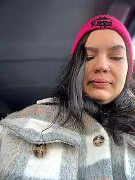 MeekyRich online show from March 23, 2026, 2:11 am