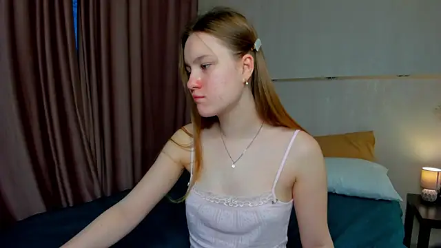 Candy Cansew online show from September 25, 2025, 12:05 am