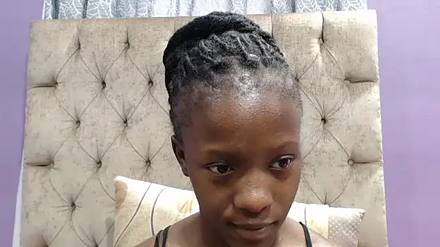 Snapshot of sexykea2002x chatting on September 22, 2025, 5:35 am sexykea2002x online show from September 22, 2025, 5:35 am