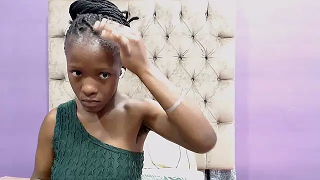 Snapshot of sexykea2002x chatting on September 11, 2025, 5:40 am sexykea2002x online show from September 11, 2025, 5:40 am