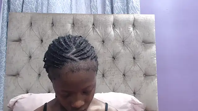 Snapshot of sexykea2002x chatting on October 16, 2025, 5:27 am sexykea2002x online show from October 16, 2025, 5:27 am