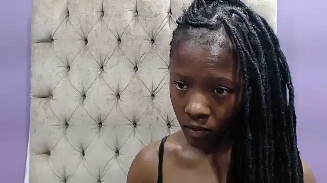 Snapshot of sexykea2002x chatting on September 15, 2025, 5:30 am sexykea2002x online show from September 15, 2025, 5:30 am