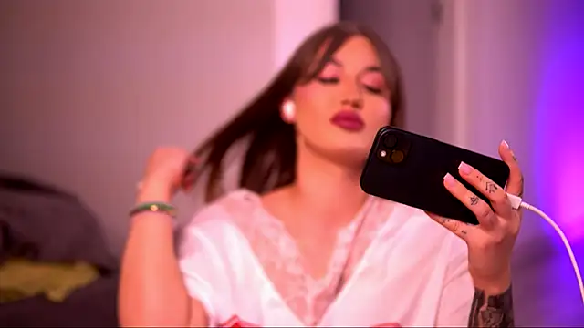 AryaDeluna online show from September 29, 2025, 5:51 pm