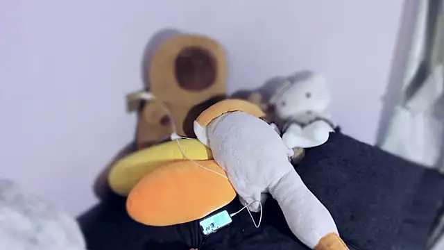 yuki3366 online show from October 14, 2025, 1:45 pm