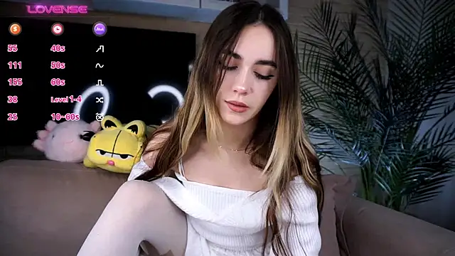 CupSizeGirl online show from September 12, 2025, 4:29 pm