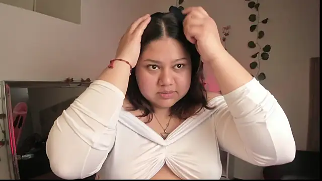 Snapshot of Paprika_ chatting on September 29, 2025, 6:24 pm Paprika online show from September 29, 2025, 6:24 pm