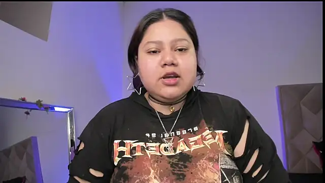 Snapshot of Paprika_ chatting on November 17, 2025, 6:12 pm Paprika online show from November 17, 2025, 6:12 pm