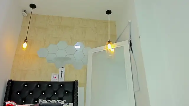 Snapshot of valentina-diiaz chatting on November 18, 2025, 2:53 pm valentina-diiaz online show from November 18, 2025, 2:53 pm