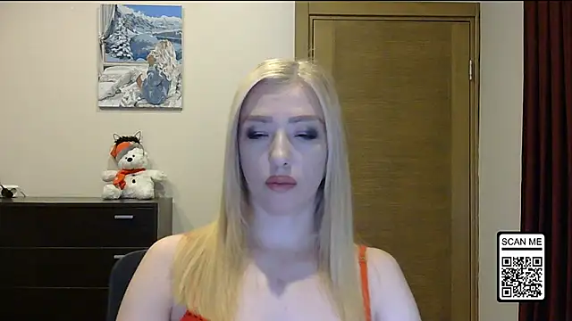 Snapshot of Wild_Silk_Desire chatting on November 22, 2025, 2:27 pm Wild Silk Desire online show from November 22, 2025, 2:27 pm