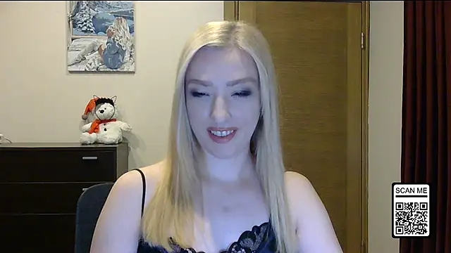 Snapshot of Wild_Silk_Desire chatting on November 30, 2025, 3:02 pm Wild Silk Desire online show from November 30, 2025, 3:02 pm