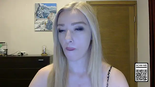 Snapshot of Wild_Silk_Desire chatting on September 15, 2025, 12:49 pm Wild Silk Desire online show from September 15, 2025, 12:49 pm