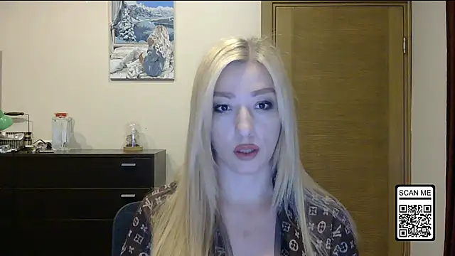 Snapshot of Wild_Silk_Desire chatting on October 12, 2025, 1:45 pm Wild Silk Desire online show from October 12, 2025, 1:45 pm