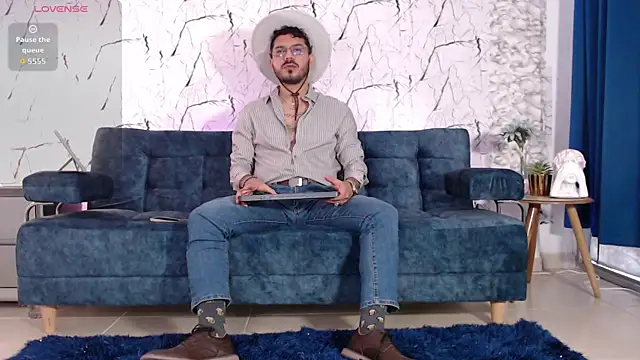 samuelcoopeer online show from October 1, 2025, 5:50 pm