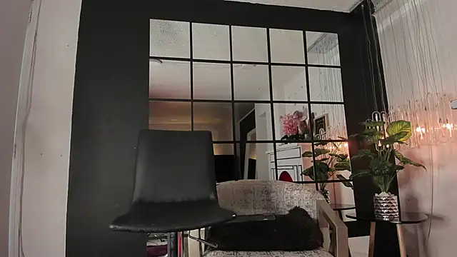 Snapshot of floraginette chatting on February 11, 2026, 6:08 pm floraginette online show from February 11, 2026, 6:08 pm