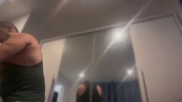 CloudyMuscleBeefy online show from December 1, 2025, 2:29 pm