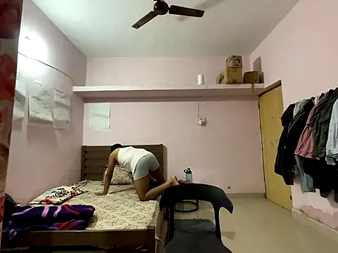 Snapshot of midnight_24 chatting on September 18, 2025, 11:02 am midnight 24 online show from September 18, 2025, 11:02 am