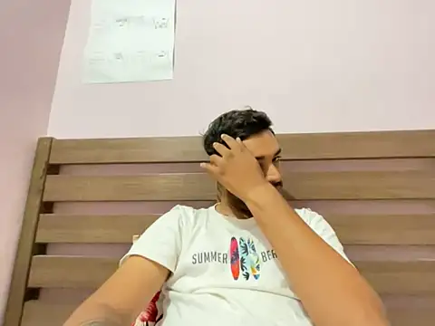 Snapshot of midnight_24 chatting on November 10, 2025, 2:05 am midnight 24 online show from November 10, 2025, 2:05 am