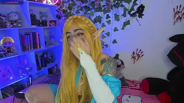 Snapshot of sarahminage_ chatting on November 11, 2025, 6:03 pm sarahminage online show from November 11, 2025, 6:03 pm