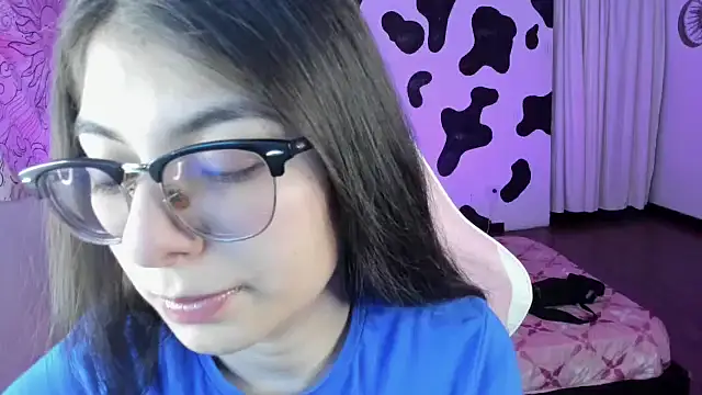 abbie jensen  online show from September 14, 2025, 12:00 am