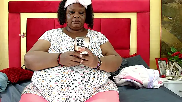 Exoticbigmandy online show from November 8, 2025, 4:32 pm